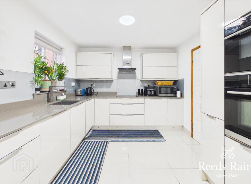 85 Meadowvale Crescent, Bangor, BT19 1HX