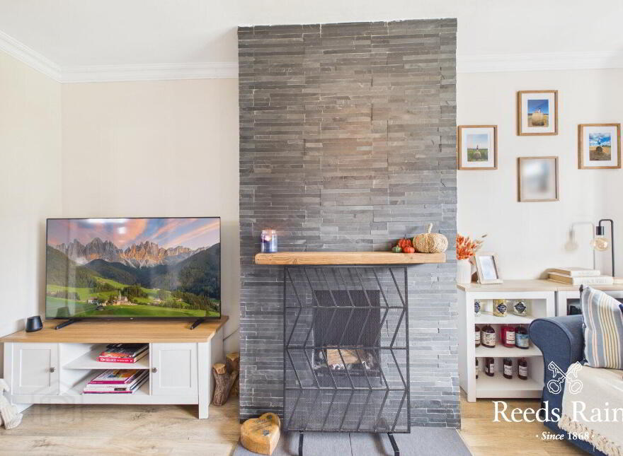 34 Ringhaddy Drive, Newtownards, BT23 8XB