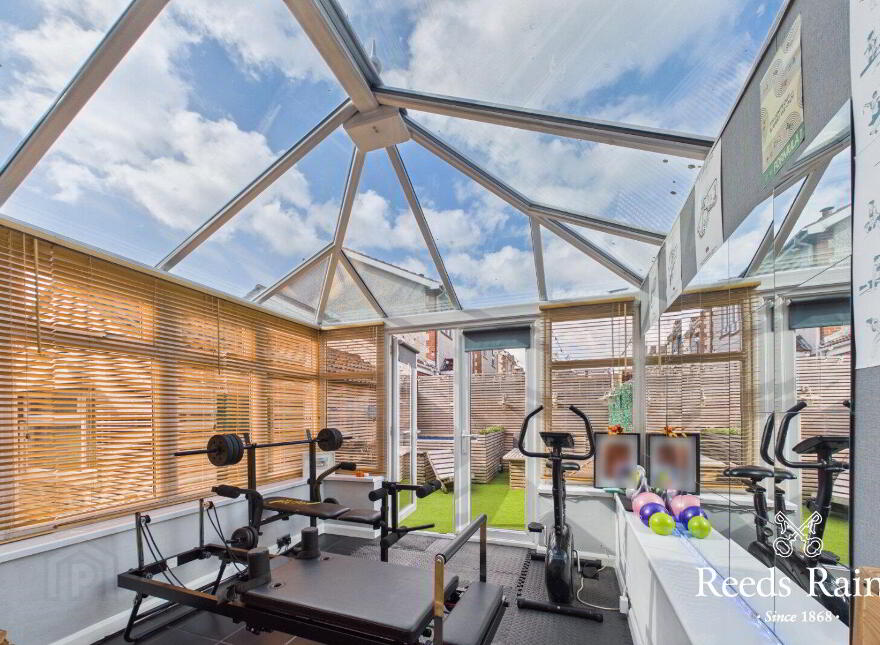 34 Ringhaddy Drive, Newtownards, BT23 8XB