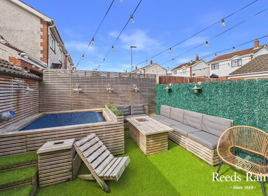 34 Ringhaddy Drive, Newtownards, BT23 8XB