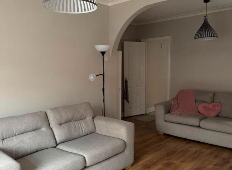 12 Ebor Parade, Belfast, BT12 6NS