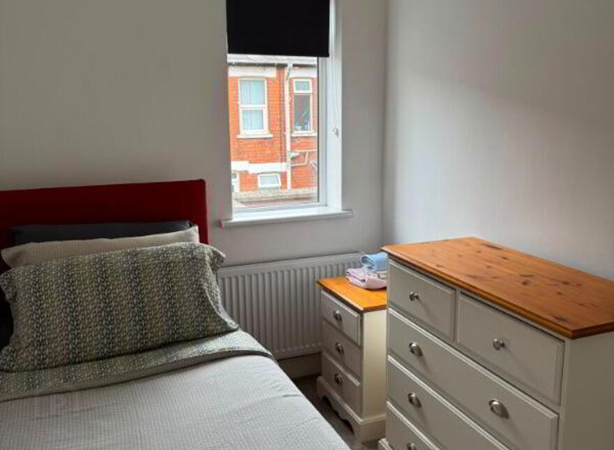 12 Ebor Parade, Belfast, BT12 6NS