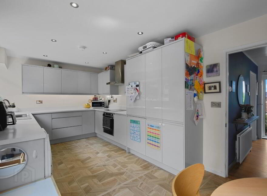 14 Lisnasharragh Park, Belfast, BT6 9RL