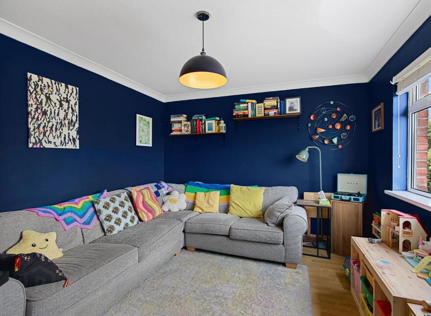 14 Lisnasharragh Park, Belfast, BT6 9RL