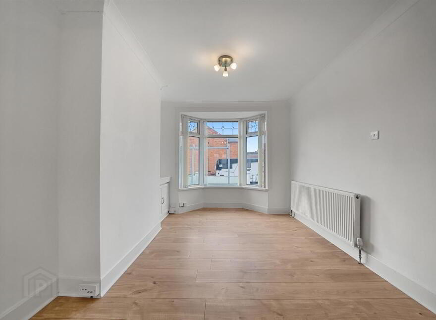 48 Bloomfield Gardens, Belfast, BT5 5JU