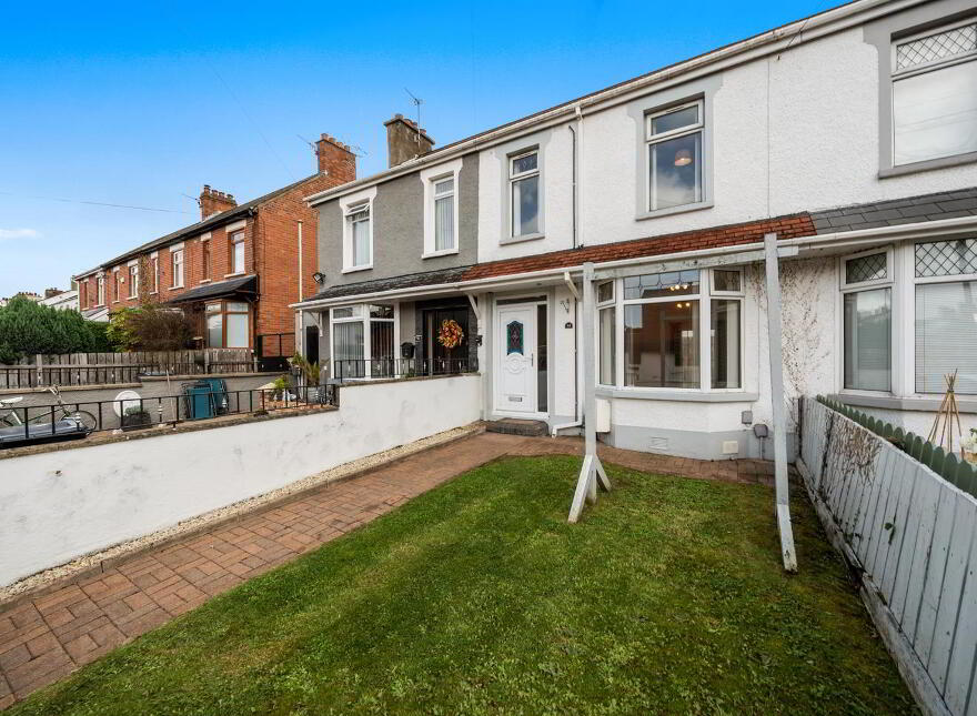 48 Bloomfield Gardens, Belfast, BT5 5JU