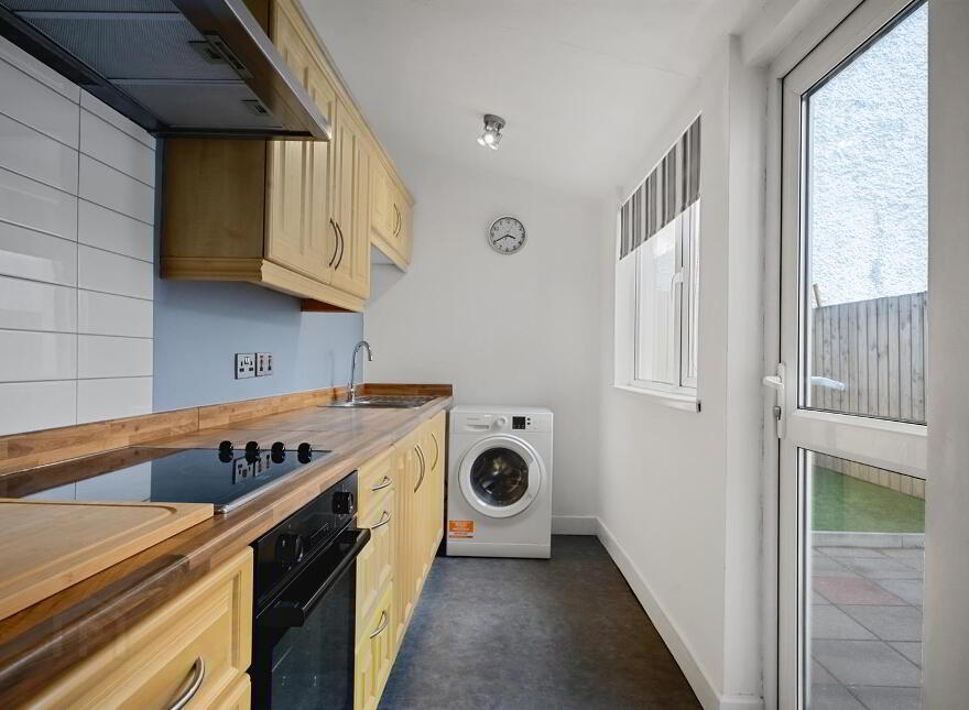 48 Bloomfield Gardens, Belfast, BT5 5JU