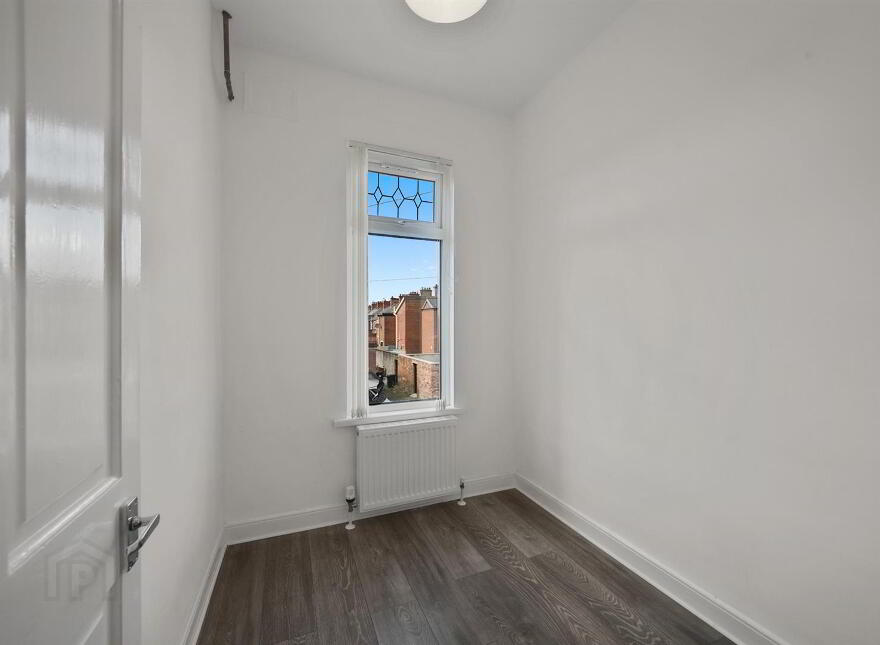 48 Bloomfield Gardens, Belfast, BT5 5JU