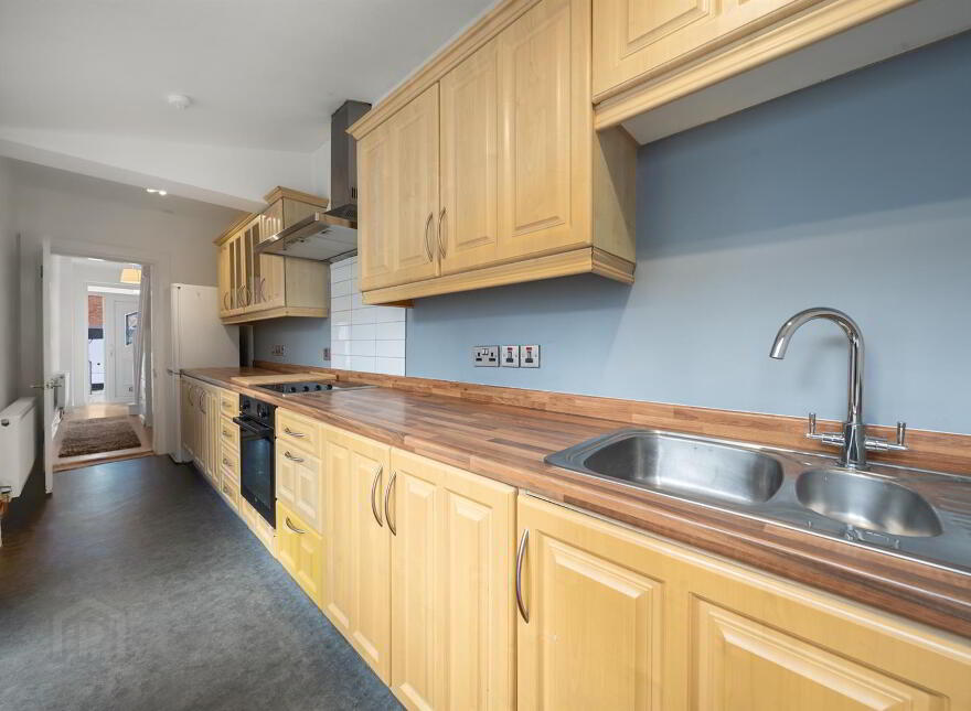 48 Bloomfield Gardens, Belfast, BT5 5JU