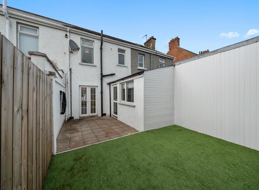 48 Bloomfield Gardens, Belfast, BT5 5JU