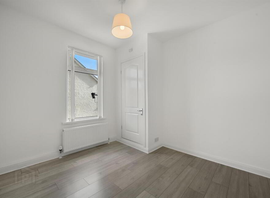 48 Bloomfield Gardens, Belfast, BT5 5JU