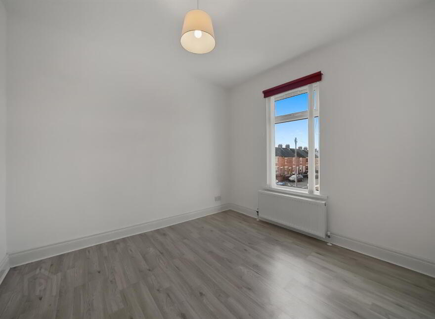 48 Bloomfield Gardens, Belfast, BT5 5JU