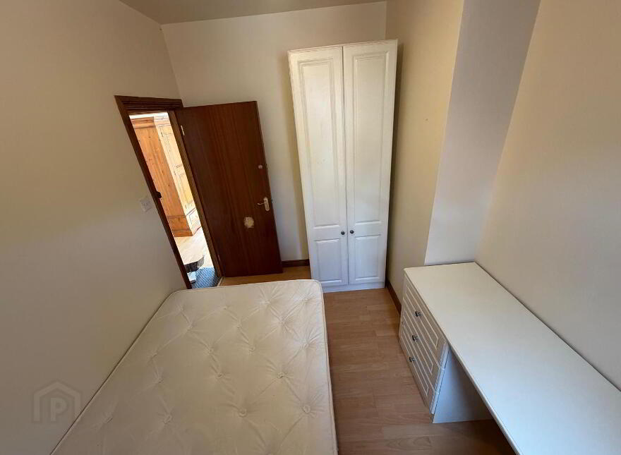 19 Donnybrook Street, Lisburn Road, Belfast, BT9 7DB