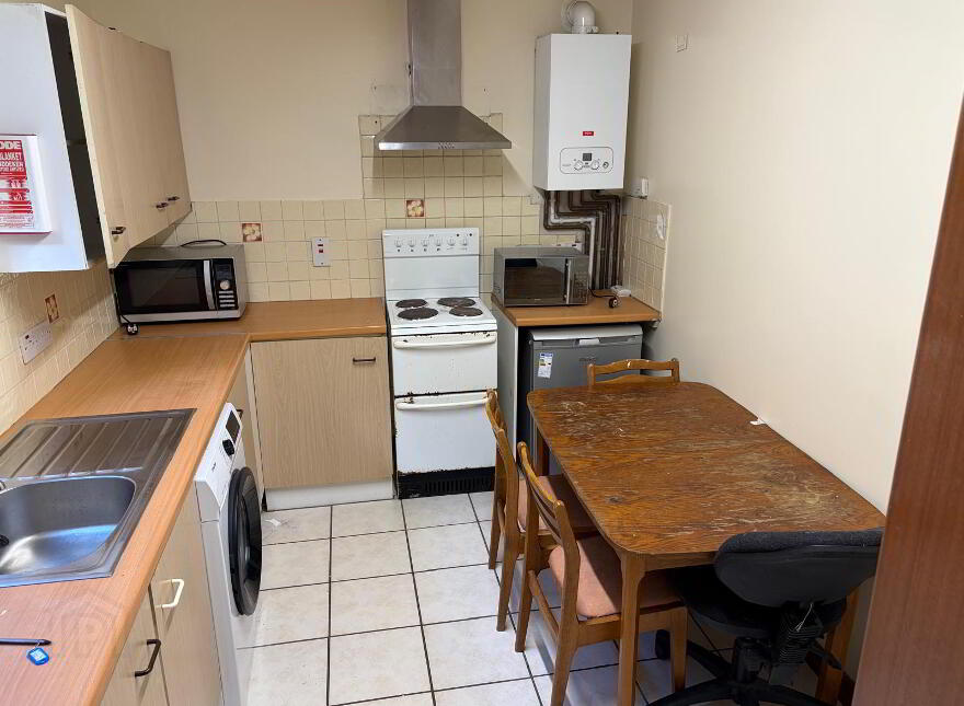 19 Donnybrook Street, Lisburn Road, Belfast, BT9 7DB