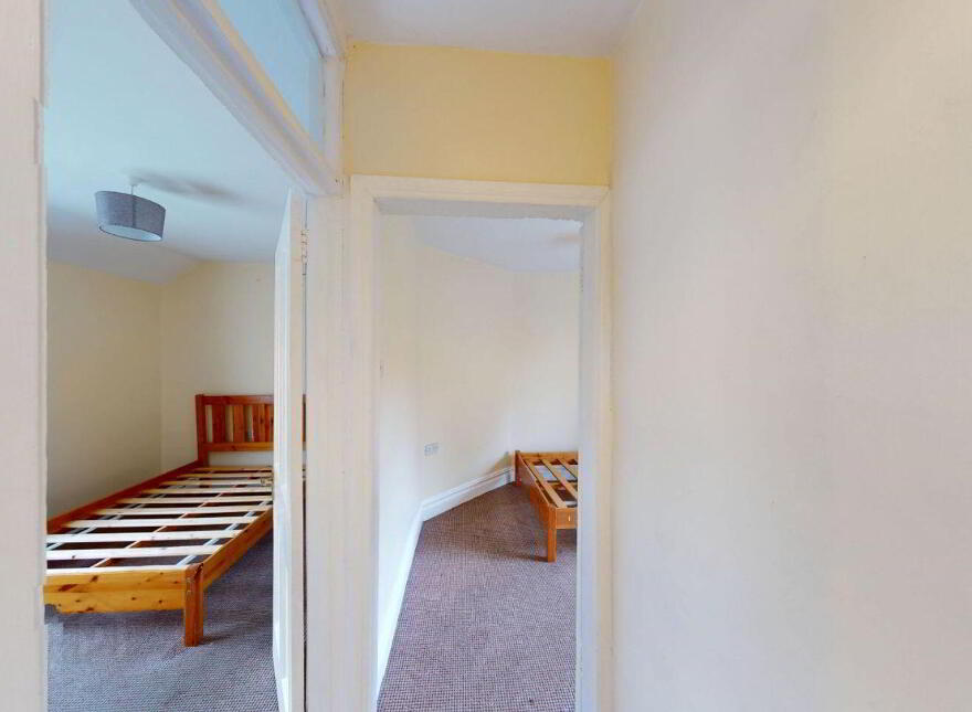 16 Saint Patrick's Terrace, Cavan, H12ER80
