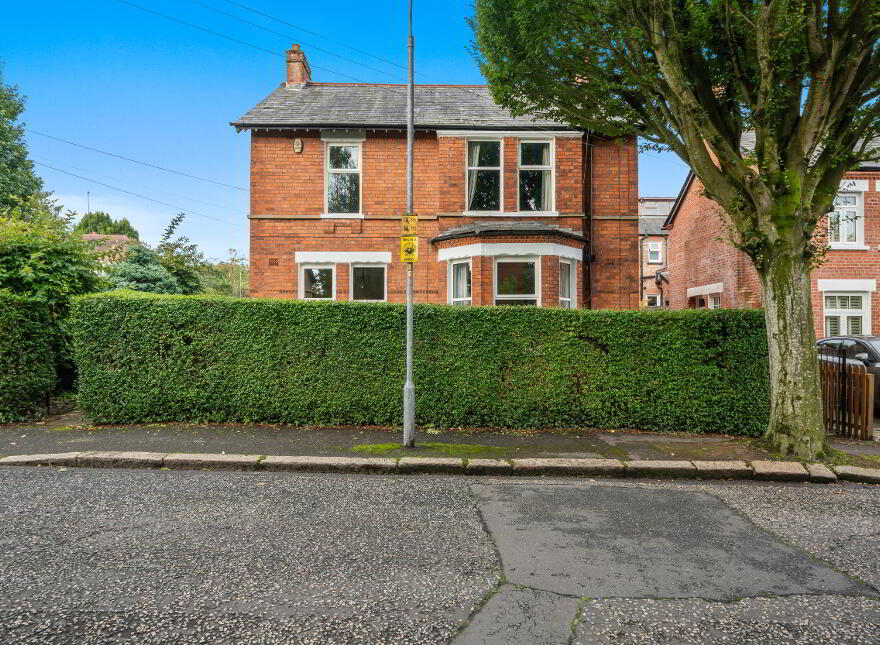 33 Bawnmore Road, Malone, Belfast, BT9 6LA