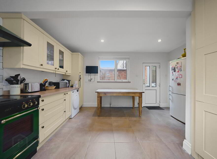 33 Bawnmore Road, Malone, Belfast, BT9 6LA