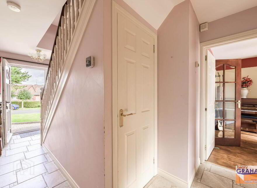 29 Mount Royal, Lisburn, BT27 5BF