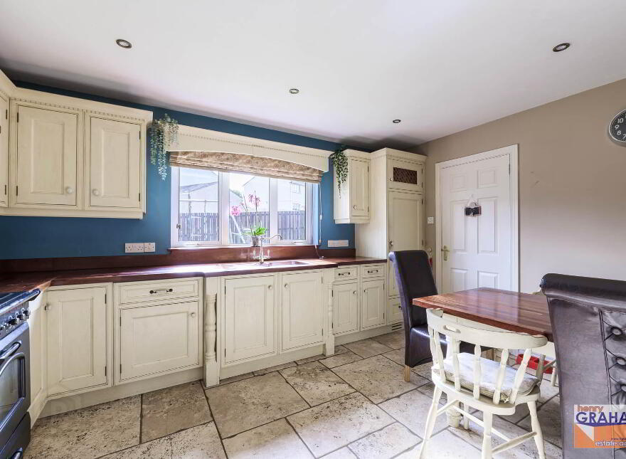 29 Mount Royal, Lisburn, BT27 5BF