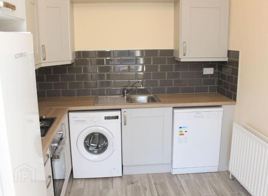 Woodford Heights, Clondalkin, D22H271