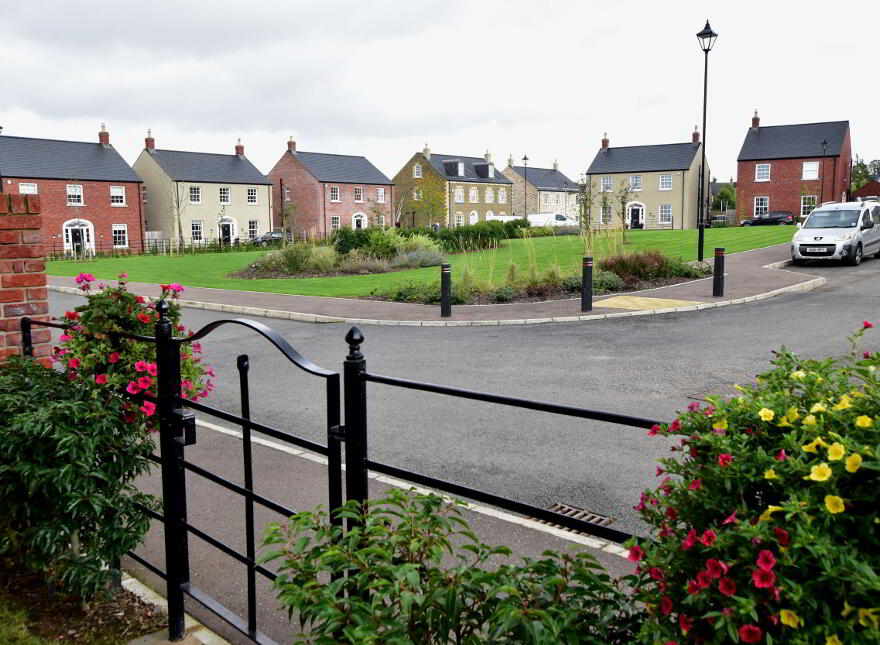 18 Governors Gate Demesne, Royal Hillsborough, BT26 6TU