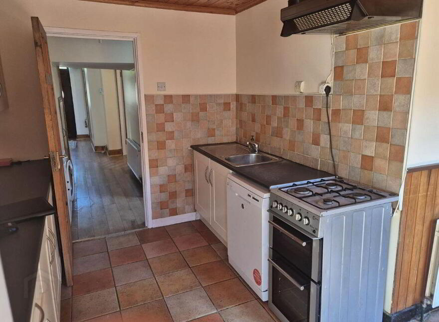 6 Grandview Place, Old Youghal Road, Dillons Cross, T23F9C5