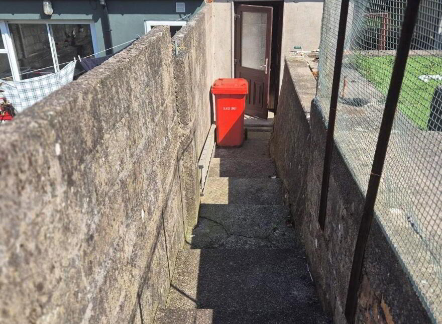 6 Grandview Place, Old Youghal Road, Dillons Cross, T23F9C5