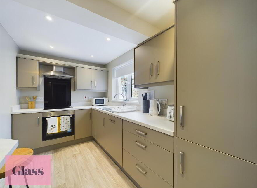 Room 3, 46 Portmore Street, Portadown, Craigavon, BT62 3NF