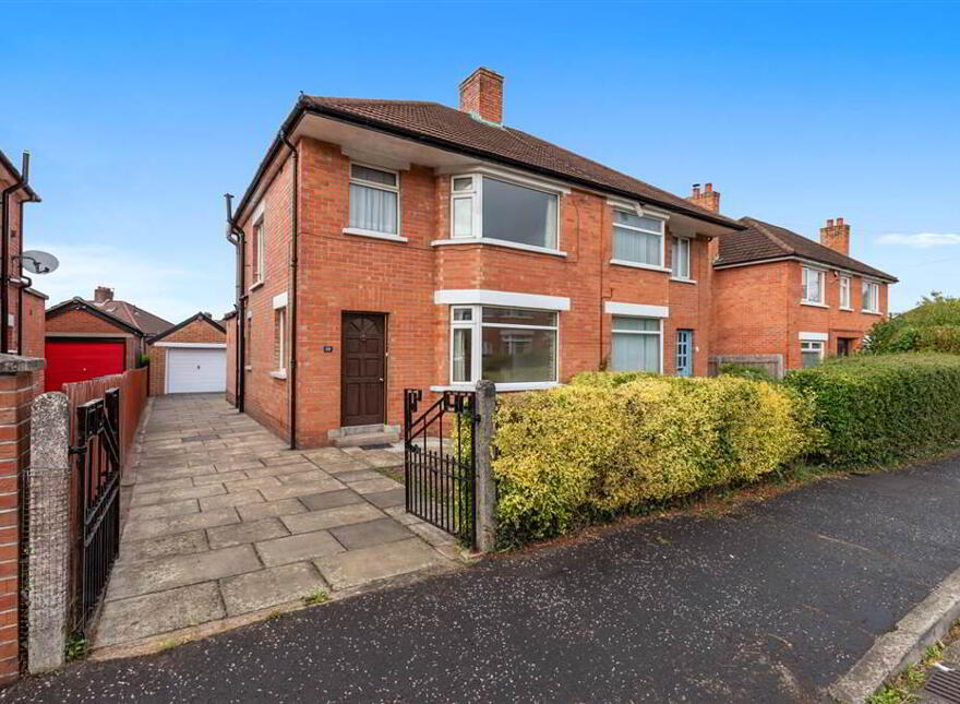 22 Knockbracken Park, Belfast, BT6 0HL