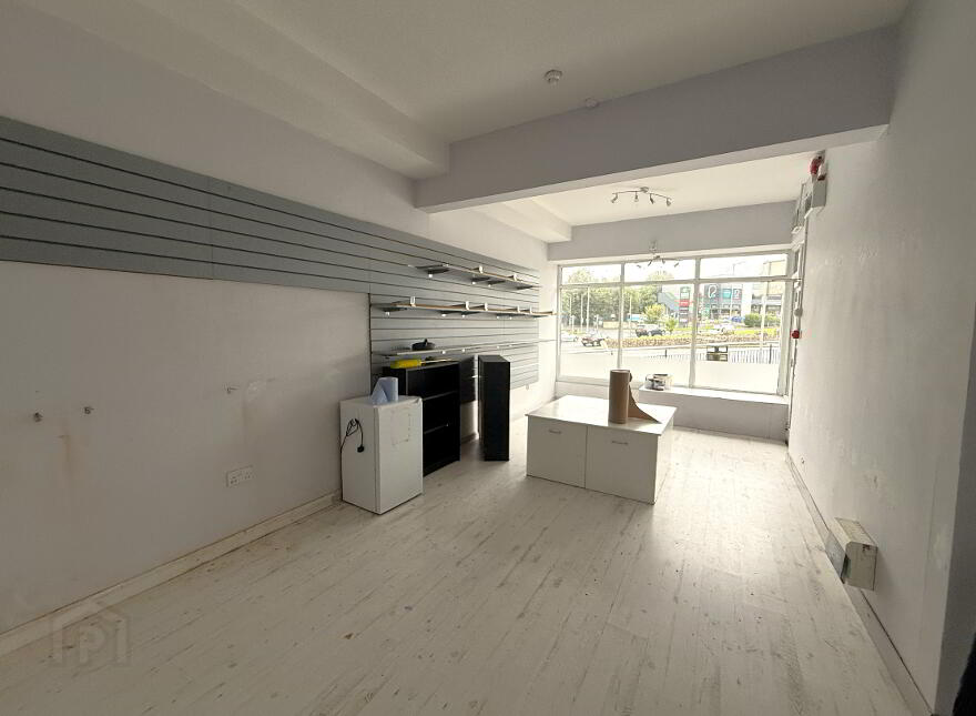 65 Bridge Street, Lisburn, BT28 1XZ