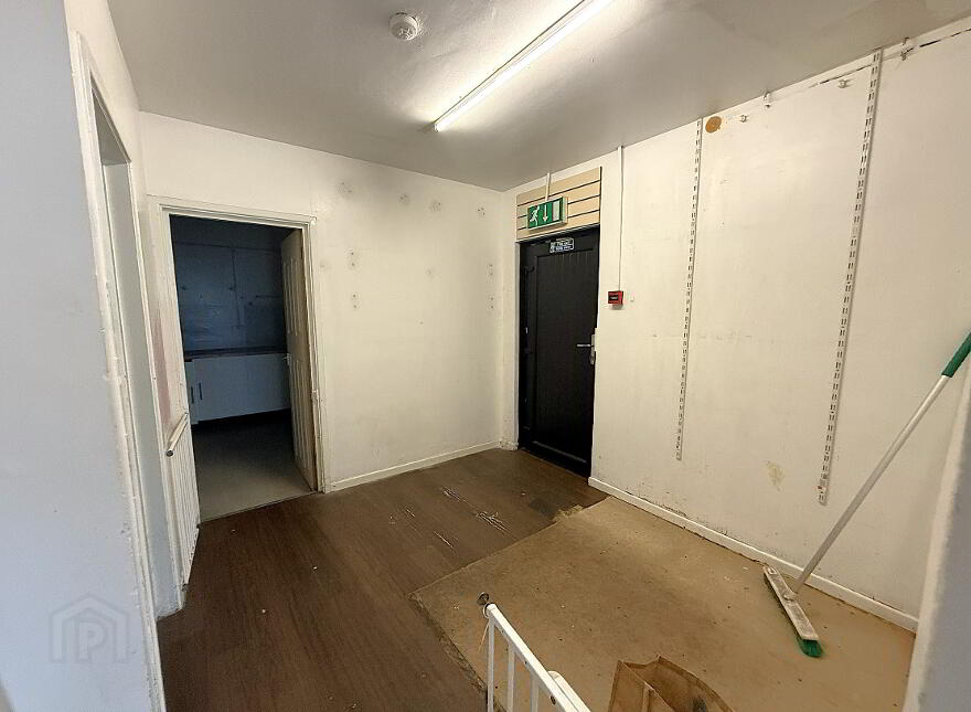 65 Bridge Street, Lisburn, BT28 1XZ