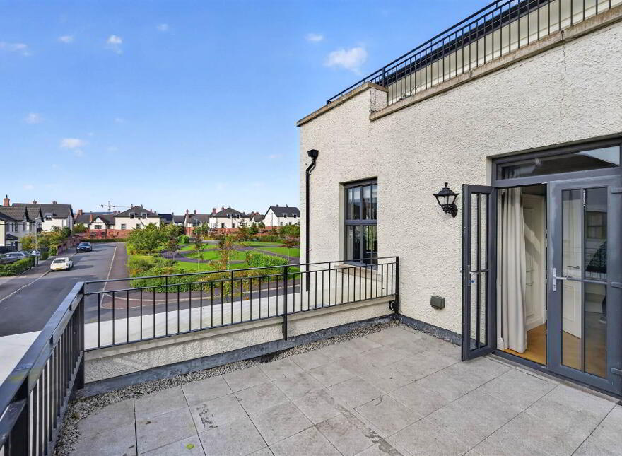 13D Harberton Square, Belfast, BT9 6WN