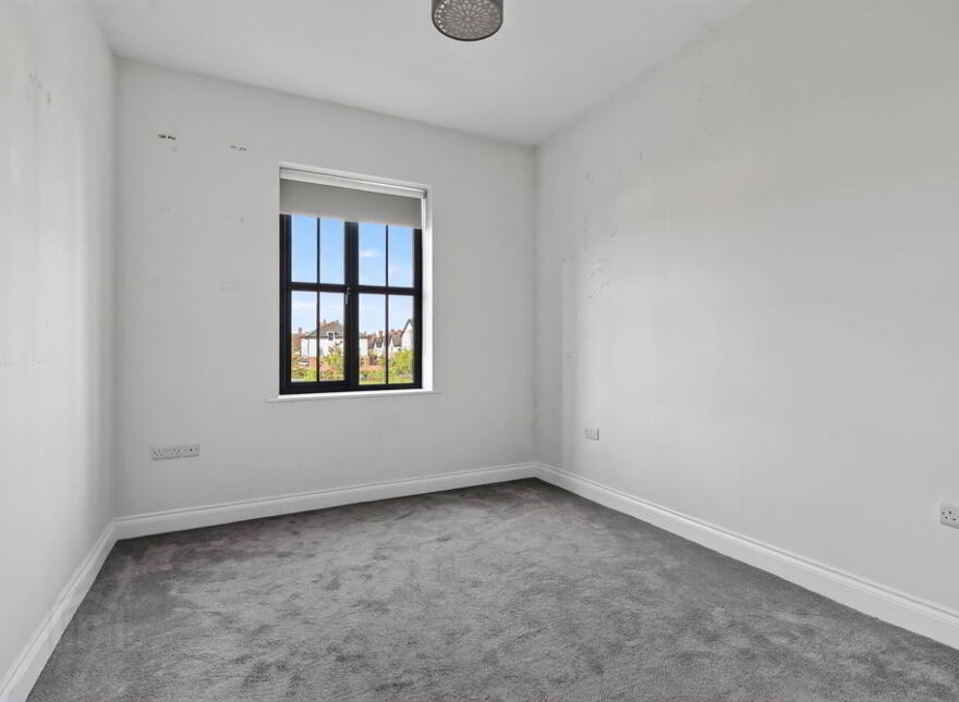 13D Harberton Square, Belfast, BT9 6WN