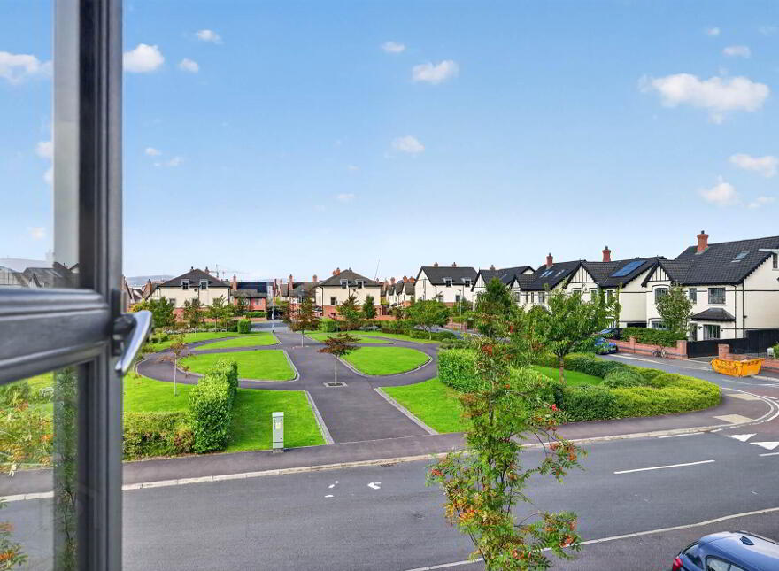 13D Harberton Square, Belfast, BT9 6WN