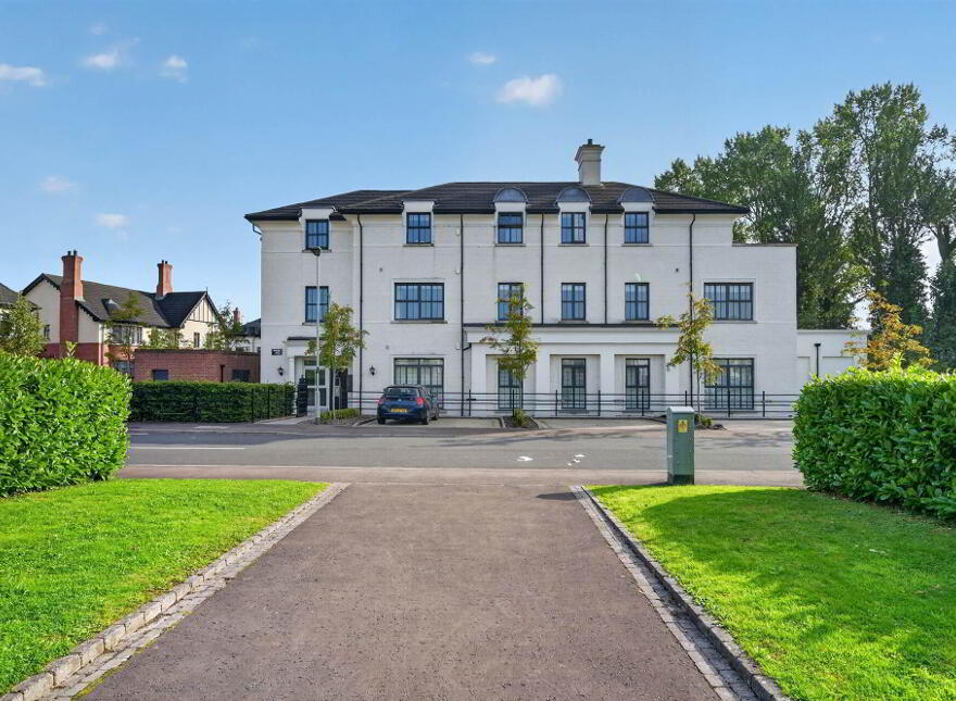 13D Harberton Square, Belfast, BT9 6WN