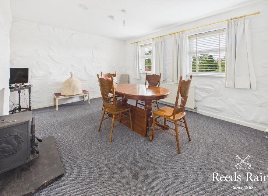 112 Crawfordsburn Road, Newtownards, BT23 4UJ
