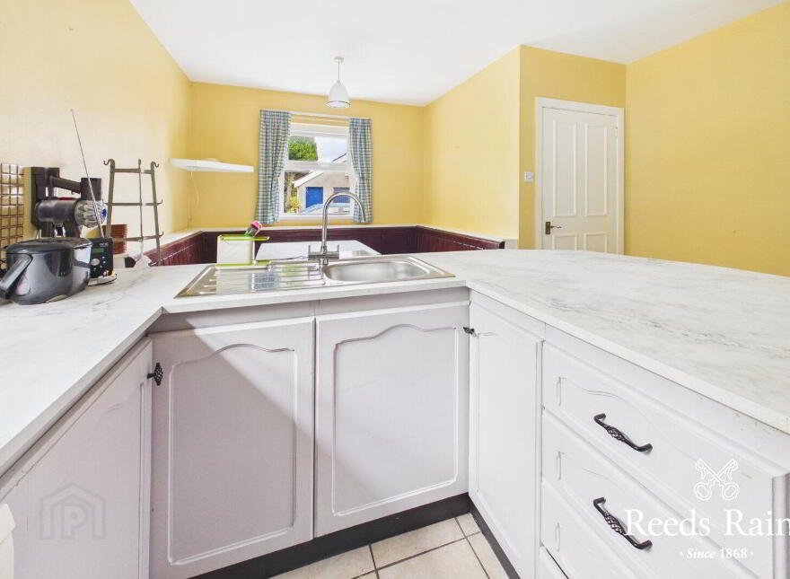 112 Crawfordsburn Road, Newtownards, BT23 4UJ