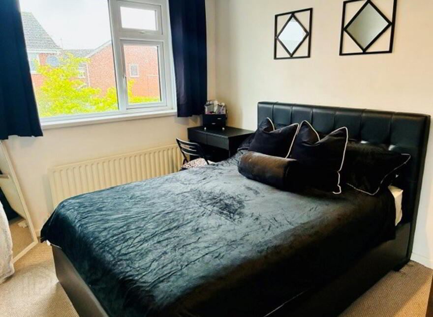 29 Manor Park, Bangor, BT20 3LY