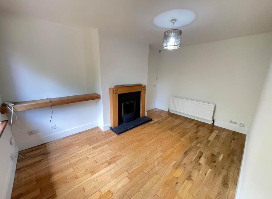 18 Teconnaught Road, Crossgar, Downpatrick, BT30 8QE