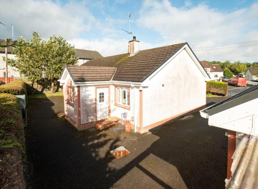 10 Caldrum Road, Derrygonnelly, BT93 6HY
