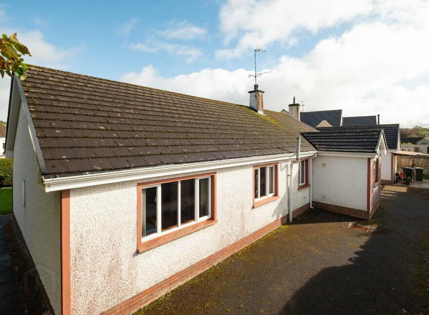 10 Caldrum Road, Derrygonnelly, BT93 6HY