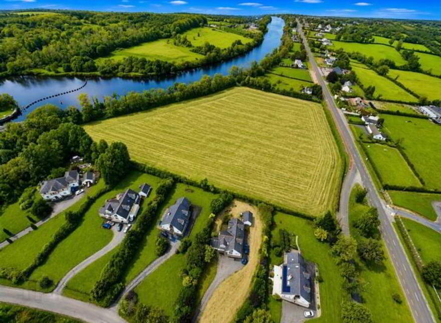 No, 2 Rooskey Lock, Rooskey, N41TD71