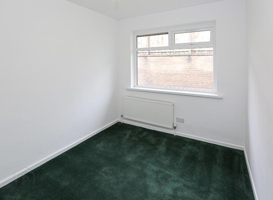 75 Comber Road, Dundonald, BT16 2AQ