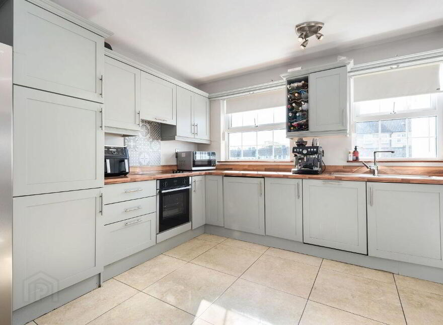 2 Ridge Hill, Ballybrack, A96H9D2