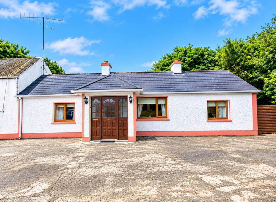 Portanure, Gowna, H12HK88 photo