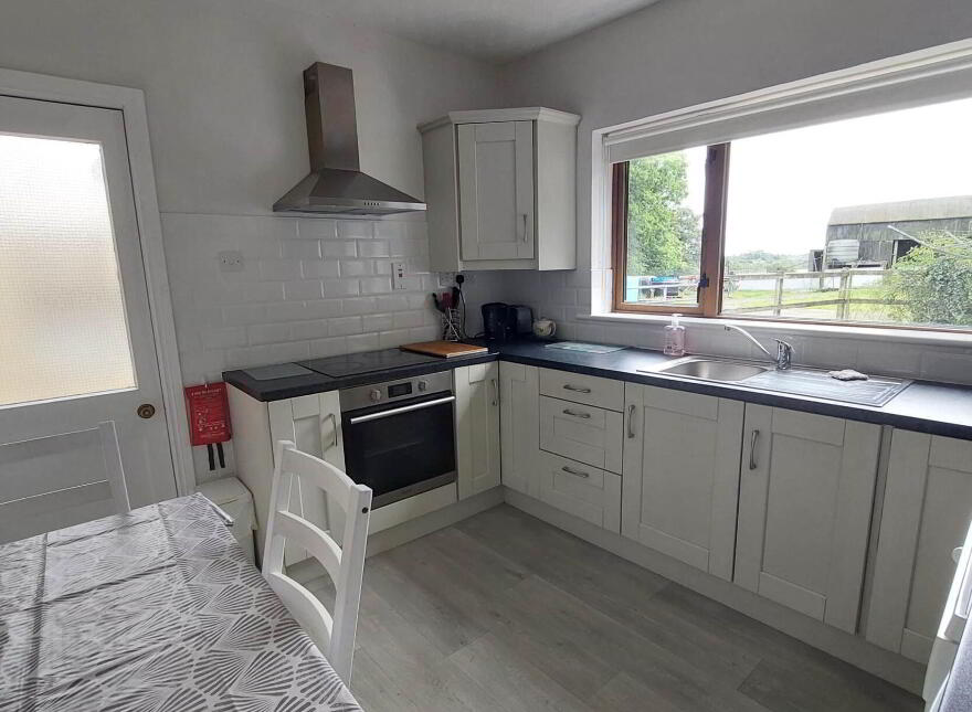 Portanure, Gowna, H12HK88