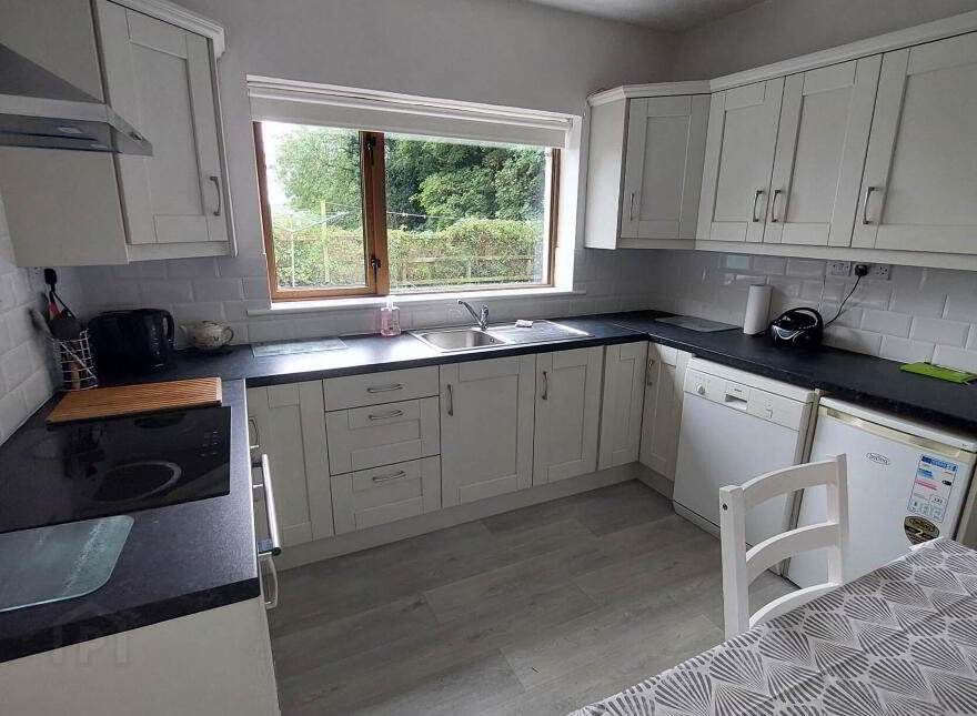Portanure, Gowna, H12HK88