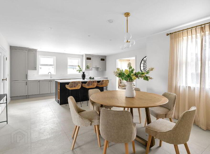 42 Cluain Aoibhinn, Ballyshannon, Ballyshannon, R56W440