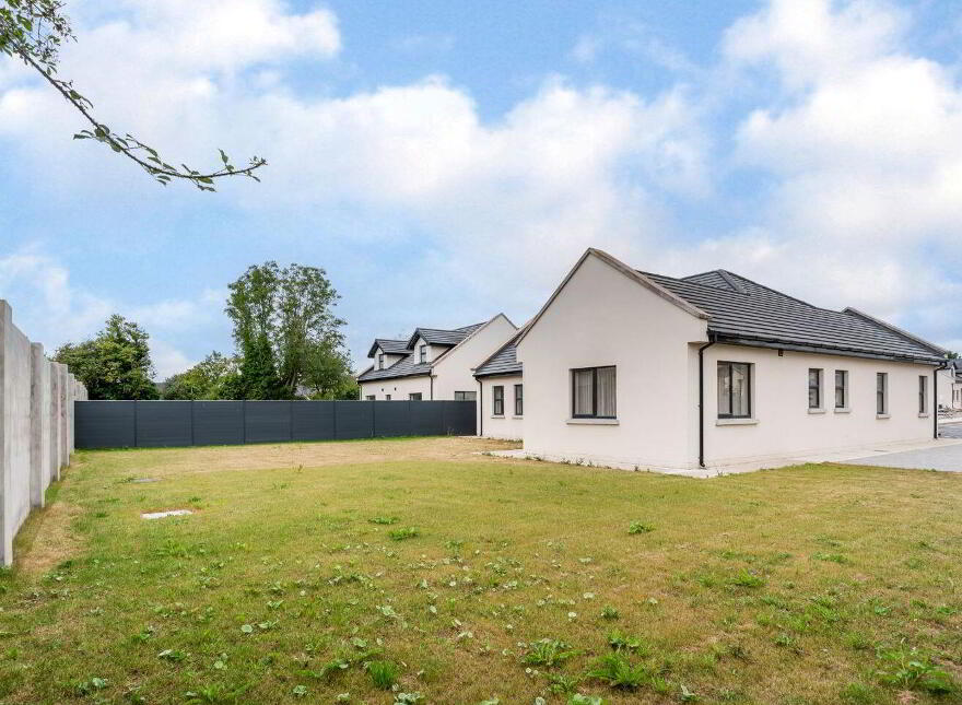 42 Cluain Aoibhinn, Ballyshannon, Ballyshannon, R56W440