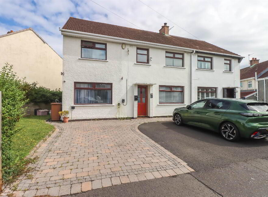 5 Cherryhill Crescent, Dundonald, BT16 1JQ